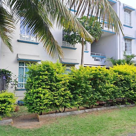 Allamanda Apartments - 100M Bain Boeuf Beach Exterior photo